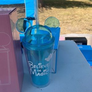 Believe in Magic, drinking cup with straw